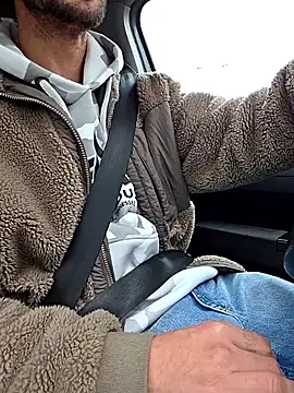 Zeefy online show from 10/24/25, 07:51