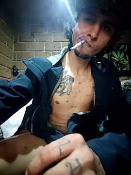 Snapshot of Pitudo20cmm chatting on 09/09/25, 07:51 Pitudo20cmm online show from 09/09/25, 07:51