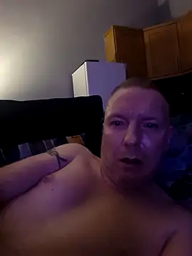 Snapshot of walker1979 chatting on 11/12/25, 02:26 walker1979 online show from 11/12/25, 02:26