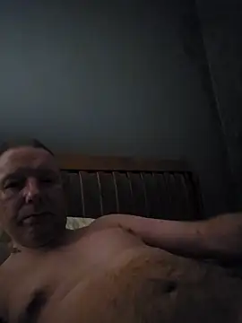 Snapshot of walker1979 chatting on 02/26/26, 12:43 walker1979 online show from 02/26/26, 12:43