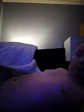 Snapshot of walker1979 chatting on 01/11/26, 01:23 walker1979 online show from 01/11/26, 01:23