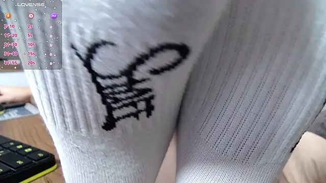 MakiimaStar online show from 10/30/25, 05:39