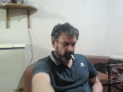 Rodrigo happy online show from 10/25/25, 03:38