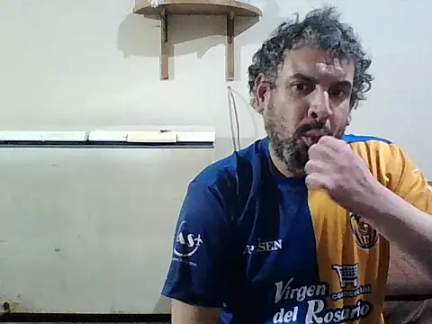 Snapshot of Rodrigo_happy chatting on 09/11/25, 03:28 Rodrigo happy online show from 09/11/25, 03:28