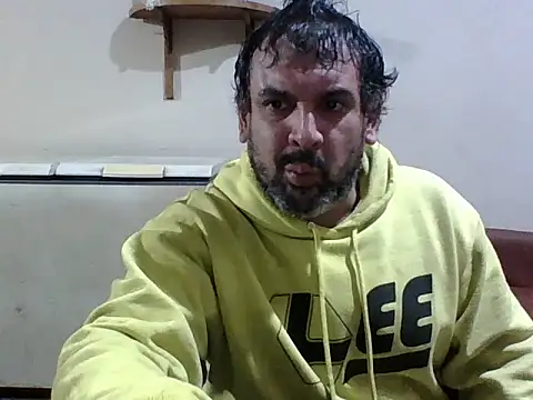 Snapshot of Rodrigo_happy chatting on 09/10/25, 02:43 Rodrigo happy online show from 09/10/25, 02:43