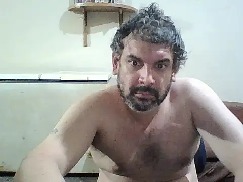 Snapshot of Rodrigo_happy chatting on 09/13/25, 04:34 Rodrigo happy online show from 09/13/25, 04:34