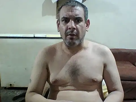 Snapshot of Rodrigo_happy chatting on 02/14/26, 01:06 Rodrigo happy online show from 02/14/26, 01:06