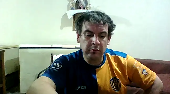 Snapshot of Rodrigo_happy chatting on 01/30/25, 08:01 Rodrigo happy online show from 01/30/25, 08:01