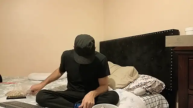 hailzeffn online show from 10/18/25, 03:30