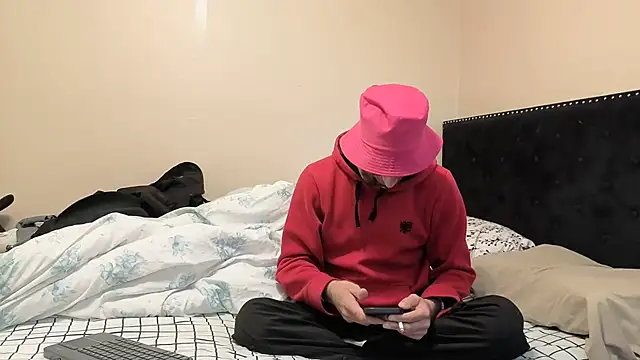 hailzeffn online show from 10/27/25, 12:50