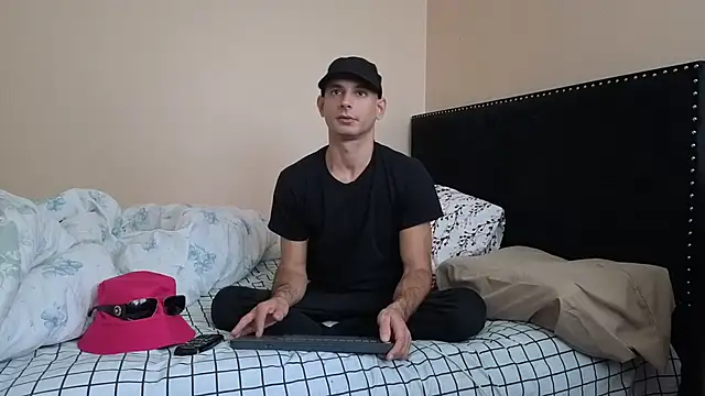 hailzeffn online show from 10/18/25, 03:36