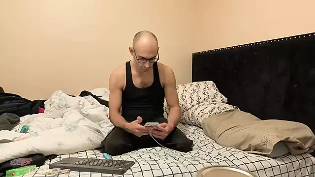 hailzeffn online show from 10/23/25, 07:18