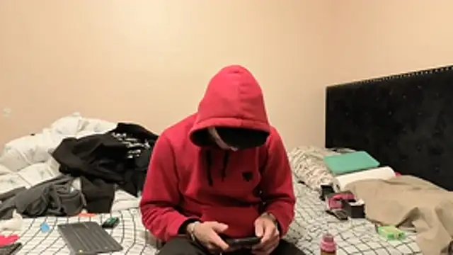 hailzeffn online show from 10/28/25, 01:39