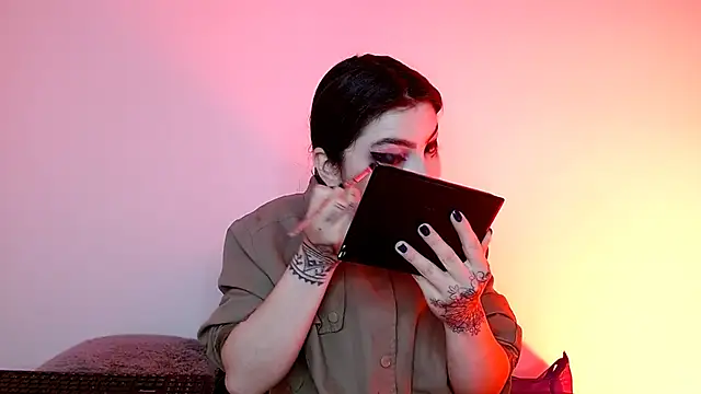 sophy rock online show from 11/19/25, 04:51