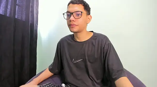 Diego-Monsalve online show from 01/22/25, 04:44