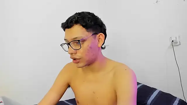 Diego-Monsalve online show from 10/15/25, 07:55