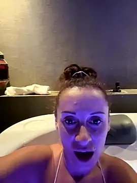 therealbeverlycious online show from 10/24/25, 10:36