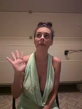 therealbeverlycious online show from 04/07/26, 09:49