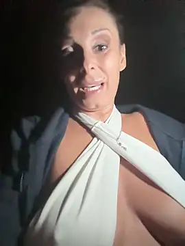 therealbeverlycious online show from 02/13/26, 10:10