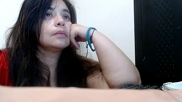 Snapshot of ladydeathz chatting on 01/08/25, 02:14 ladydeathz online show from 01/08/25, 02:14