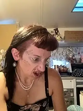Snapshot of whitetrashdirtyslut chatting on 04/08/26, 02:51 whitetrashdirtyslut online show from 04/08/26, 02:51