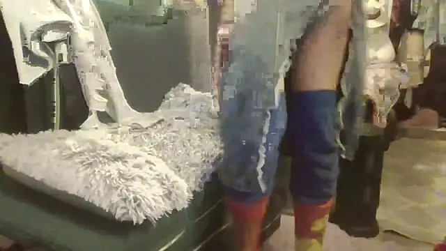 whitetrashdirtyslut online show from 12/13/25, 08:26