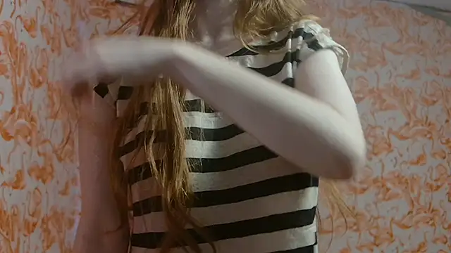 strawberrysmoothie online show from 03/30/26, 10:11