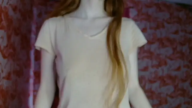 Snapshot of strawberrysmoothie chatting on 07/07/26, 07:06 strawberrysmoothie online show from 07/07/26, 07:06