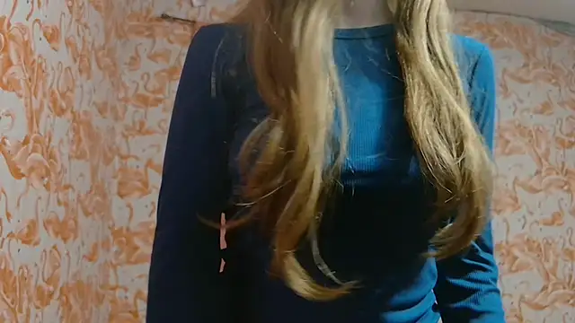 strawberrysmoothie online show from 10/23/25, 02:54