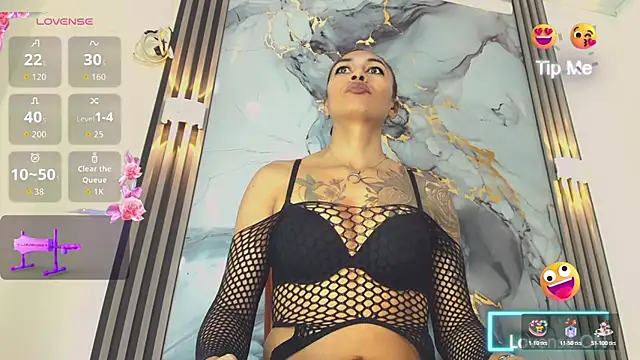 Snapshot of khiara_moretti chatting on 02/11/26, 11:43 khiara moretti online show from 02/11/26, 11:43