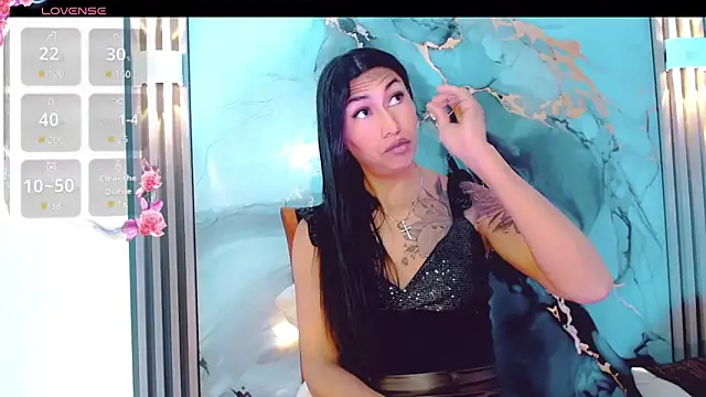 khiara moretti online show from 12/18/25, 11:36