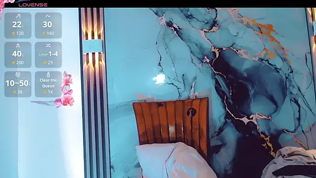 Snapshot of khiara_moretti chatting on 12/20/25, 11:35 khiara moretti online show from 12/20/25, 11:35