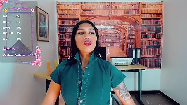 Snapshot of khiara_moretti chatting on 02/27/25, 10:31 khiara moretti online show from 02/27/25, 10:31