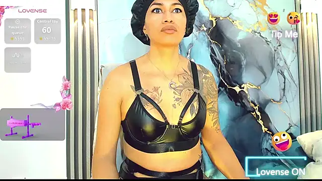 Snapshot of khiara_moretti chatting on 01/12/26, 11:39 khiara moretti online show from 01/12/26, 11:39