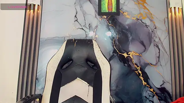 khiara moretti online show from 04/16/26, 09:39