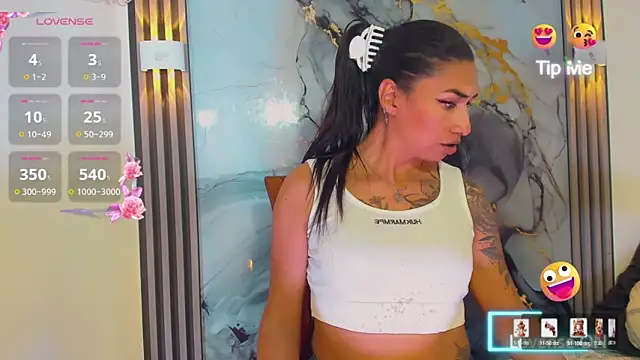 khiara moretti online show from 03/09/26, 07:39