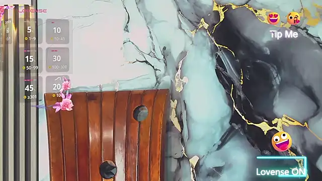 Snapshot of khiara_moretti chatting on 02/16/26, 07:45 khiara moretti online show from 02/16/26, 07:45