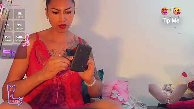 khiara moretti online show from 05/28/26, 11:38