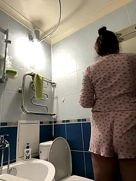 space stacy online show from 12/15/25, 04:18