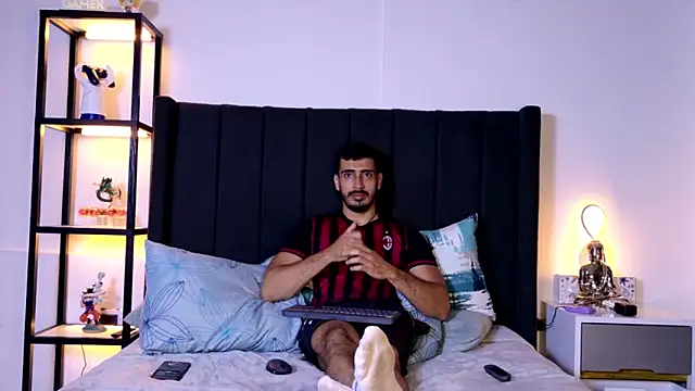 muscle ares online show from 01/05/26, 11:08