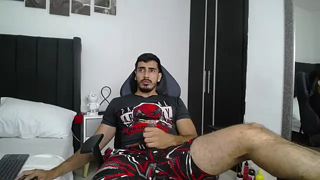 Snapshot of muscle_ares chatting on 02/09/25, 04:40 muscle ares online show from 02/09/25, 04:40