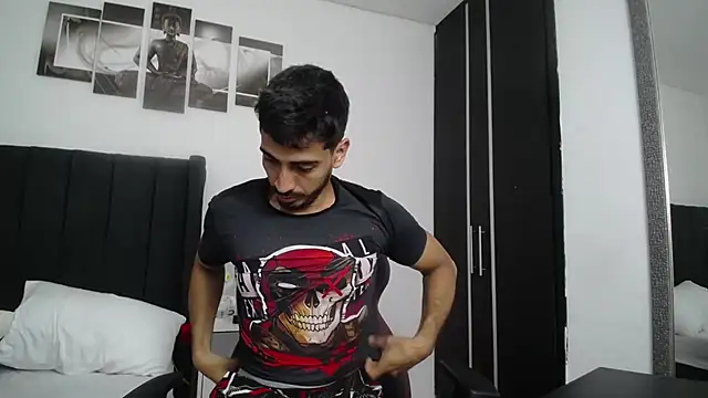 Snapshot of muscle_ares chatting on 02/09/25, 01:35 muscle ares online show from 02/09/25, 01:35