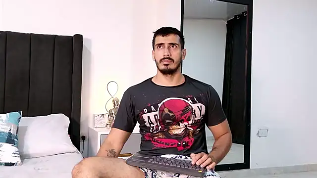 muscle ares online show from 01/11/26, 11:22