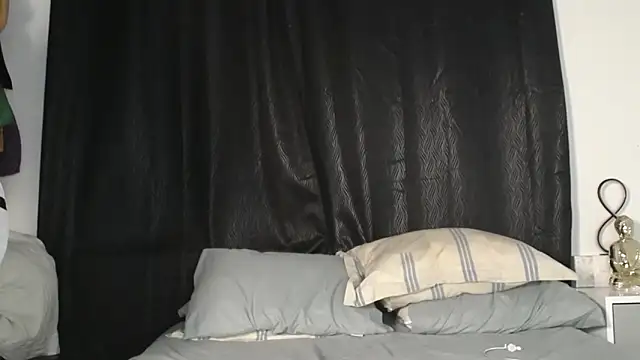 Snapshot of muscle_ares chatting on 09/19/25, 11:31 muscle ares online show from 09/19/25, 11:31