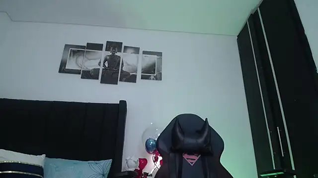 Snapshot of muscle_ares chatting on 02/18/25, 10:49 muscle ares online show from 02/18/25, 10:49