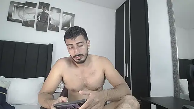 Snapshot of muscle_ares chatting on 01/27/25, 03:07 muscle ares online show from 01/27/25, 03:07