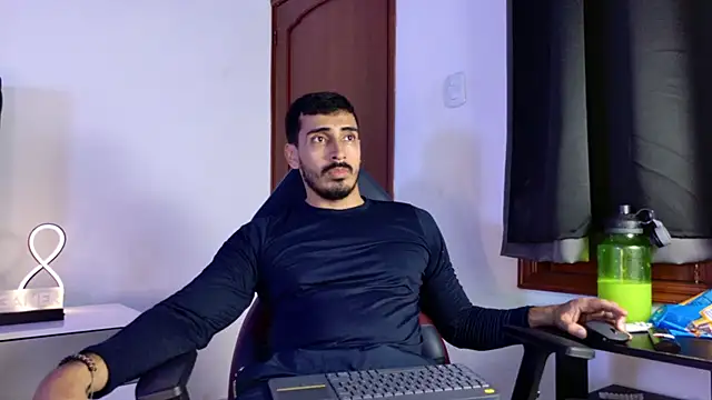 muscle ares online show from 11/08/25, 12:25