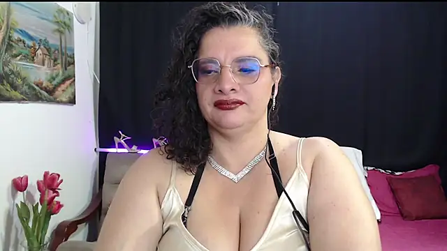 Aleja Gonzales online show from 06/18/26, 02:43