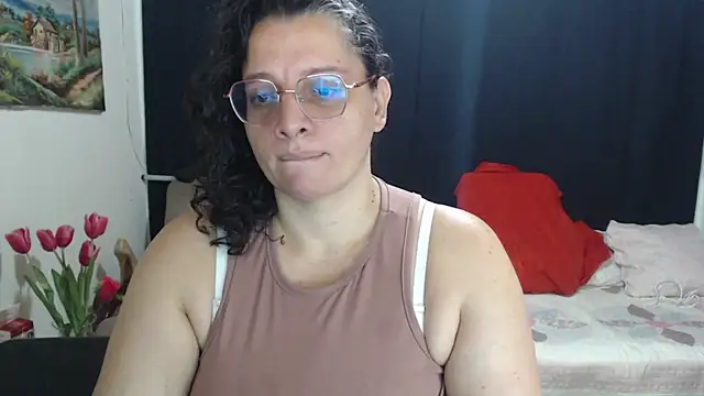 Aleja Gonzales online show from 04/09/26, 02:35