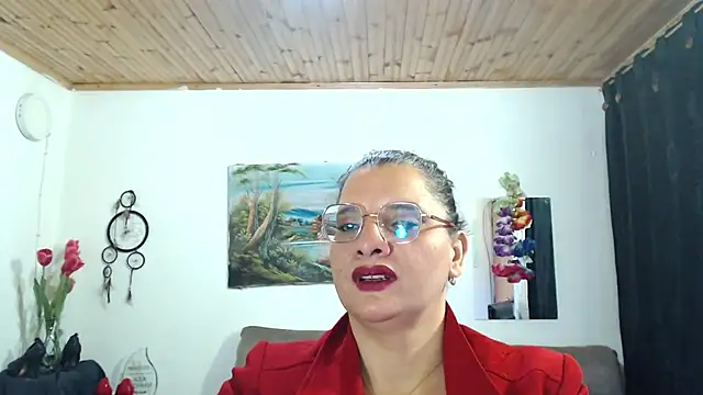 Aleja Gonzales online show from 11/06/25, 11:03